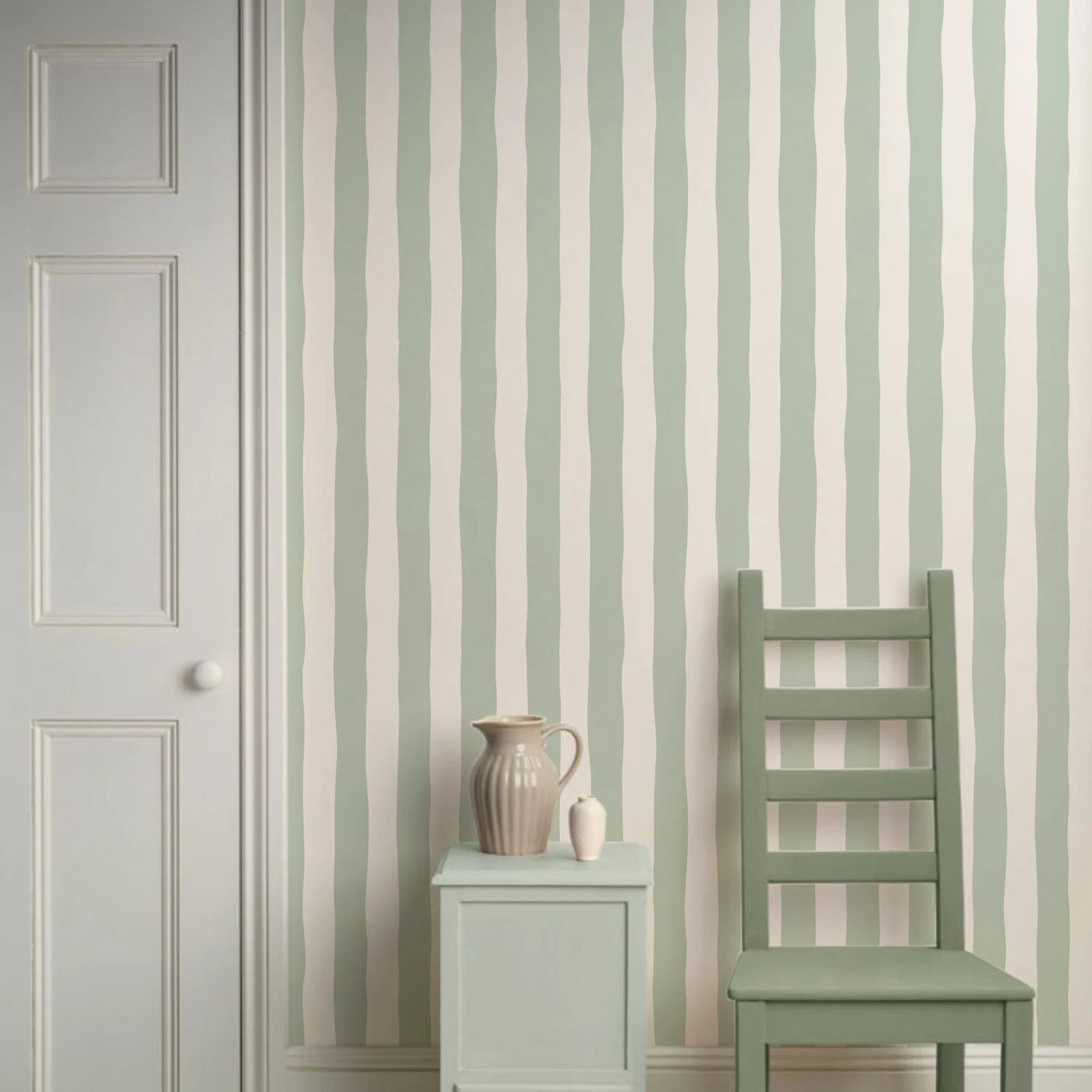 Herbal Wallpaper - Abnehmbare Tapete mit salbeigrünen Streifen, klassische